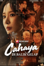 Cahaya Di Balik Gelap